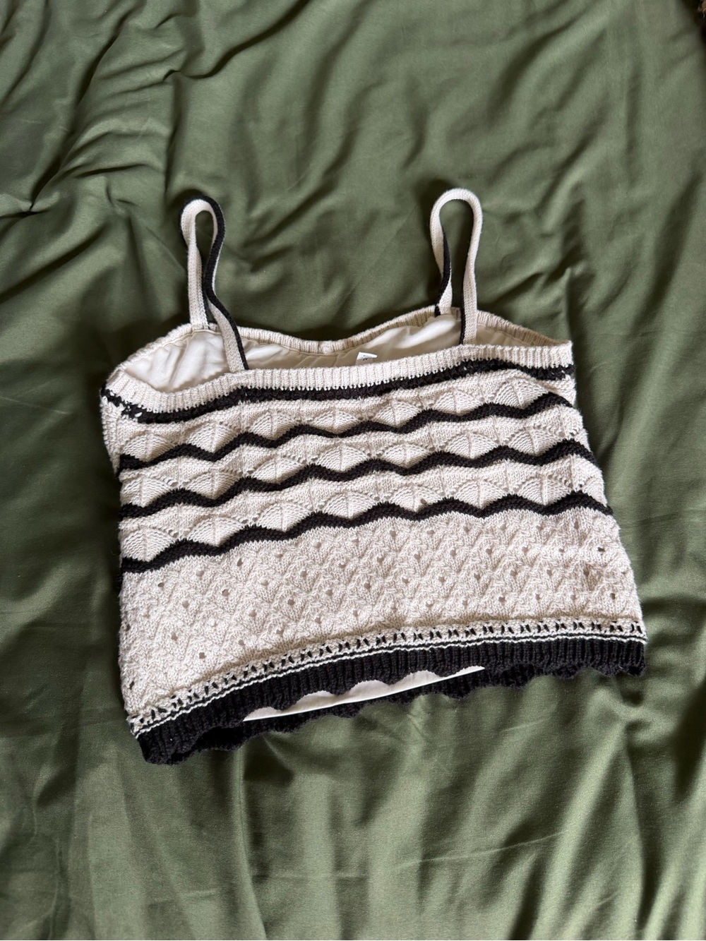 Cream and Black Knit Cropped Cami Top - Picture 2 of 2